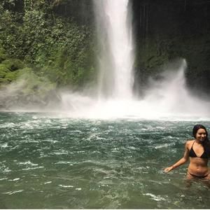 Meet your Posher, Danielle